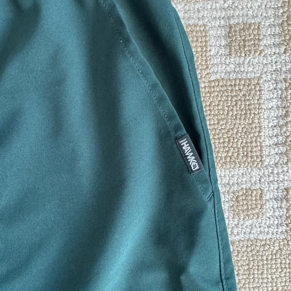 Tony Hawk Swim Trunks Green Elastic Waist Beach Board Shorts Size Large